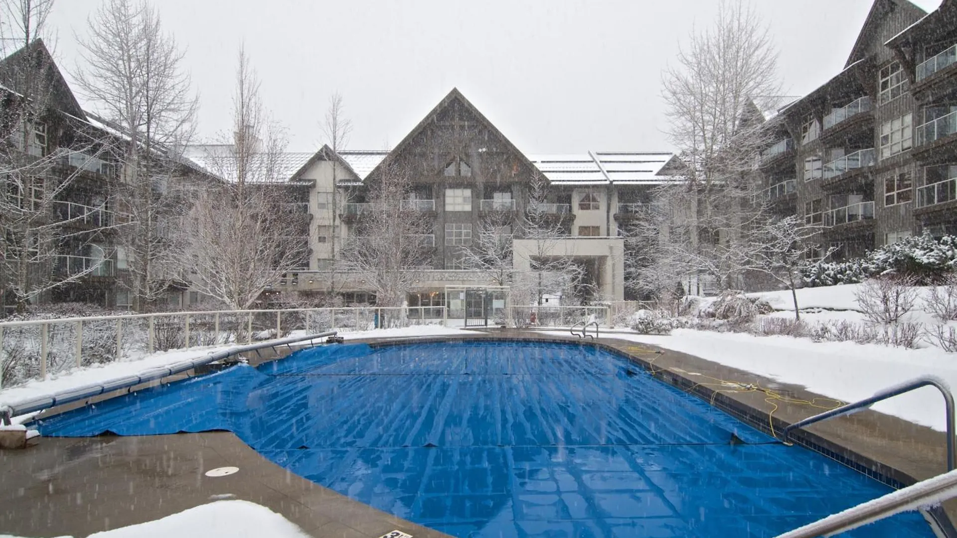 Aspens On The Mountain Ski In Out Whistler Apartment
